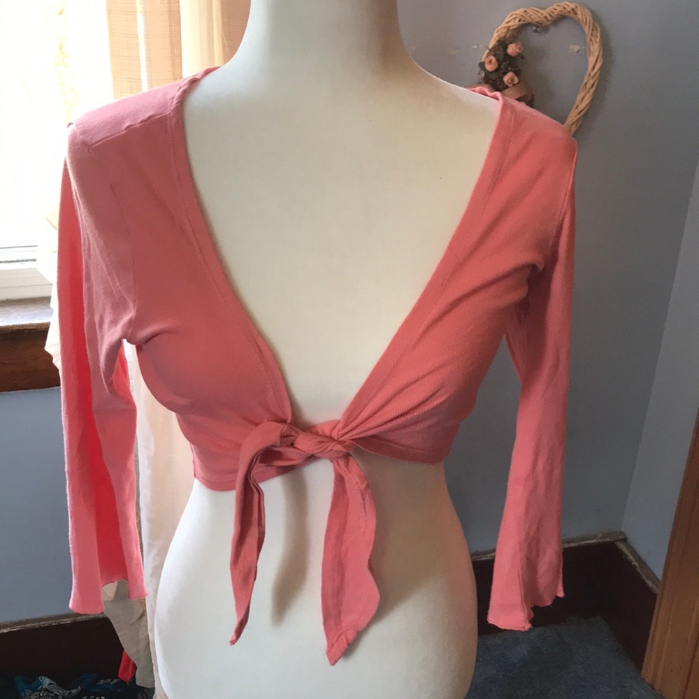 Vintage the great American sportswear bright pink cropped knot crop longsleeve